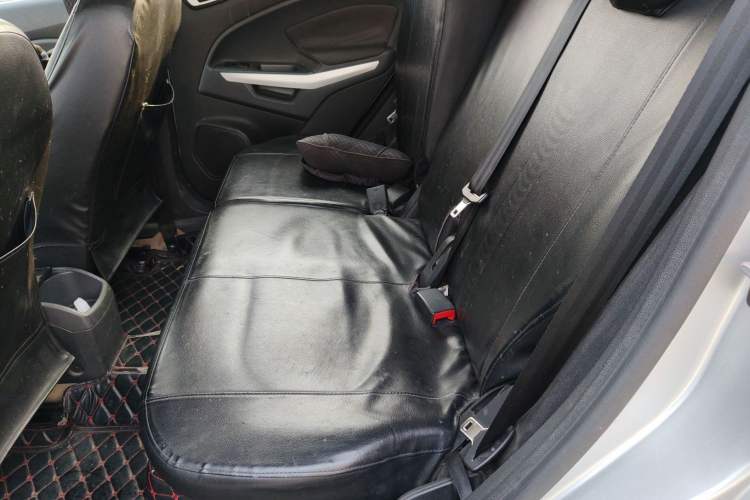 Used Ford EcoSport 2013 1.5L Manual Fashion Model Interior 4