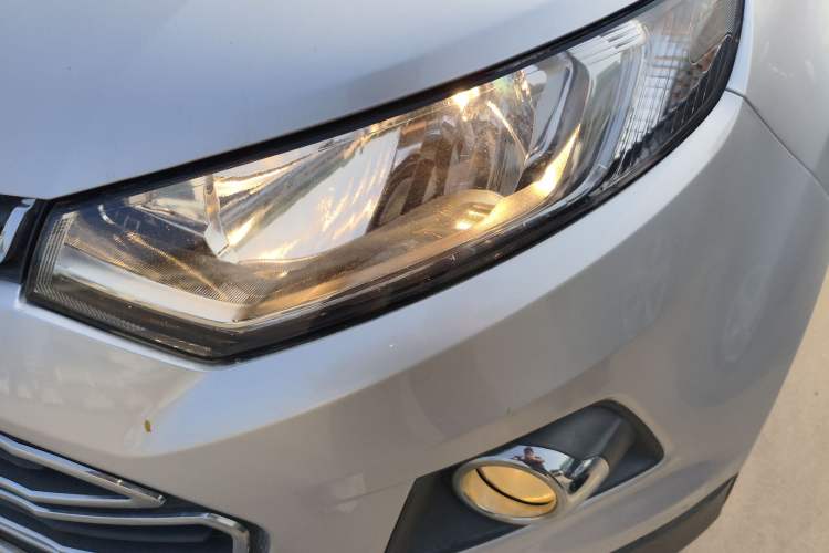 Used Ford EcoSport 2013 1.5L Automatic Fashion Model Left Front Headlight