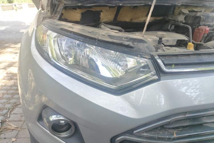 Used Ford EcoSport 2013 1.5L Automatic Prestige Model Right Front Headlight