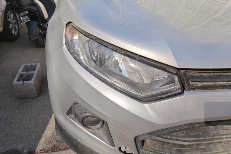 Used Ford EcoSport 2013 1.5L Manual Comfort Model Right Front Headlight