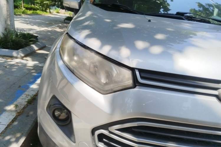 Used Ford EcoSport 2013 1.5L Automatic Fashion Model Right Front Headlight