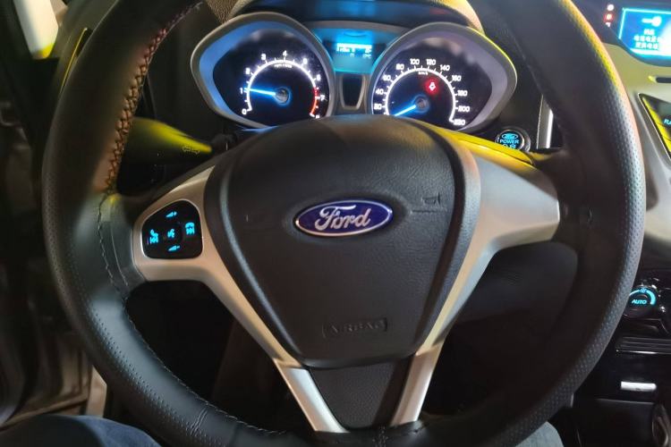 Used Ford EcoSport 2013 1.5L Automatic Prestige Model Steering Wheel
