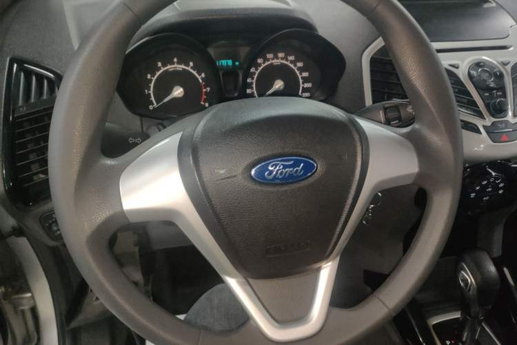 Used Ford EcoSport 2013 1.5L Automatic Fashion Model Steering Wheel
