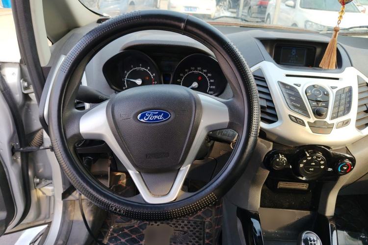 Used Ford EcoSport 2013 1.5L Manual Fashion Model Steering Wheel
