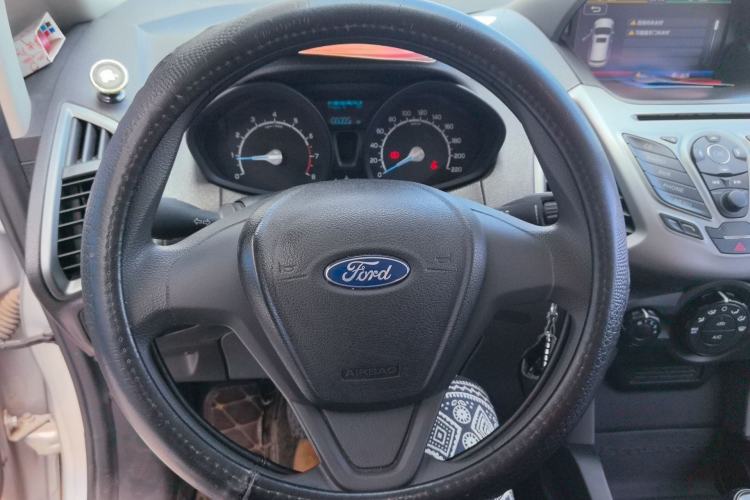 Used Ford EcoSport 2013 1.5L Manual Comfort Model Steering Wheel
