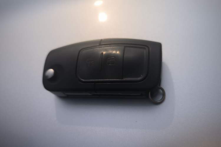 Used Ford EcoSport 2013 1.5L Manual Fashion Model Vehicle Key