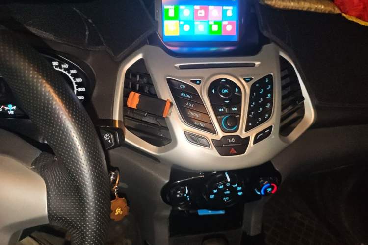 Used Ford EcoSport 2013 1.5L Automatic Fashion Model Audio And AC Panel