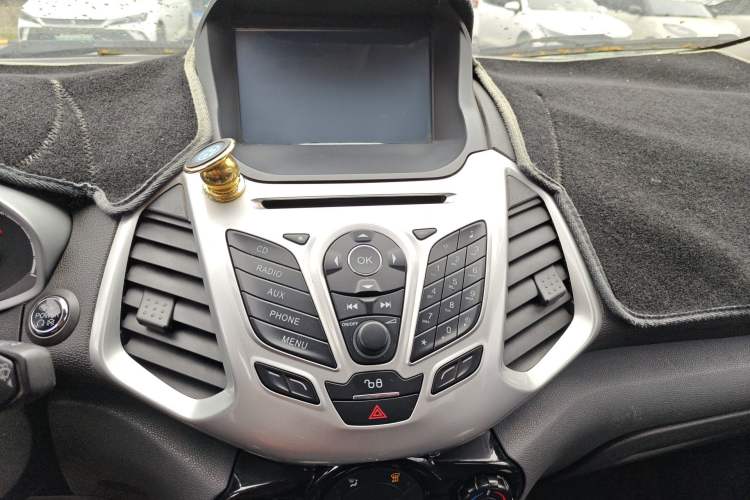 Used Ford EcoSport 2013 1.5L Automatic Fashion Model Audio And AC Panel