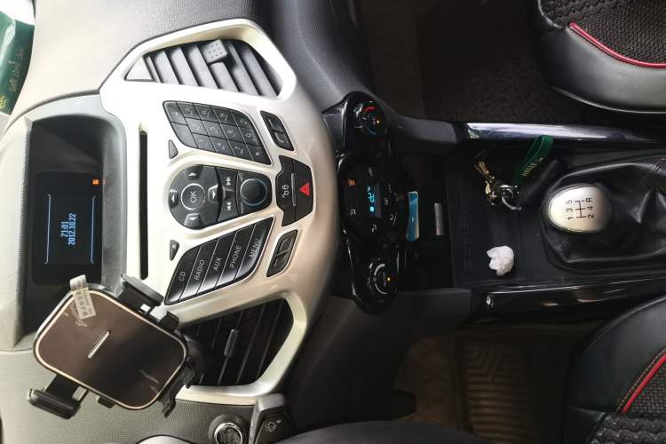 Used Ford EcoSport 2013 1.5L Manual Luxury Model Audio And AC Panel