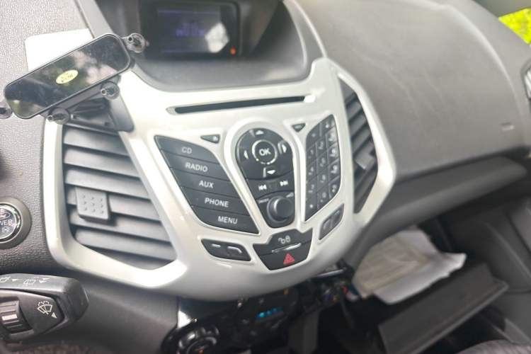 Used Ford EcoSport 2013 1.0L GTDi Manual Luxury Model Audio And AC Panel