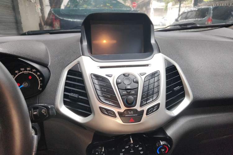 Used Ford EcoSport 2013 1.5L Automatic Fashion Model Audio And AC Panel