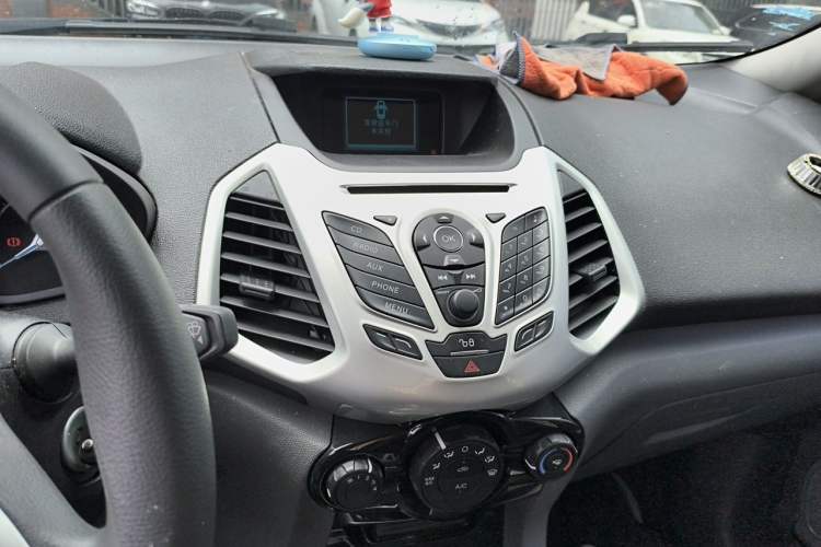 Used Ford EcoSport 2013 1.5L Automatic Fashion Model Audio And AC Panel