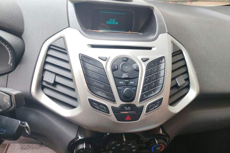 Used Ford EcoSport 2013 1.5L Automatic Fashion Model Audio And AC Panel