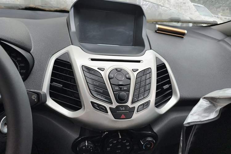 Used Ford EcoSport 2013 1.5L Automatic Fashion Model Audio And AC Panel