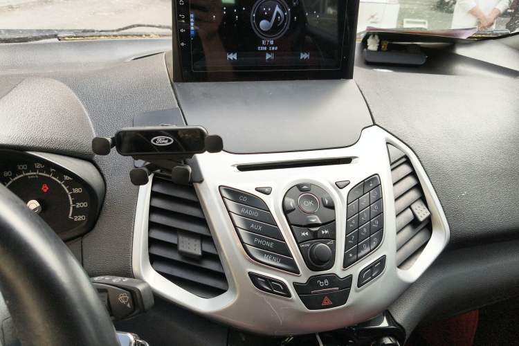 Used Ford EcoSport 2013 1.5L Automatic Fashion Model Audio And AC Panel