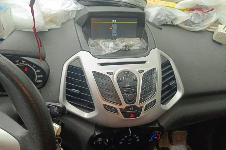 Used Ford EcoSport 2013 1.5L Automatic Fashion Model Audio And AC Panel