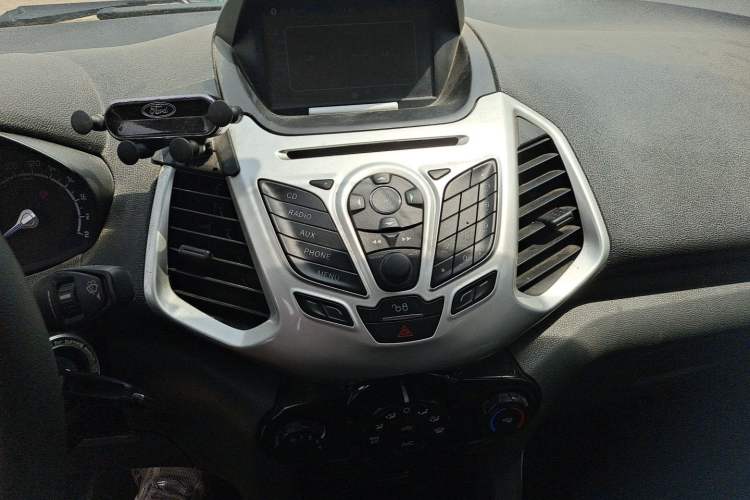Used Ford EcoSport 2013 1.5L Automatic Fashion Model Audio And AC Panel