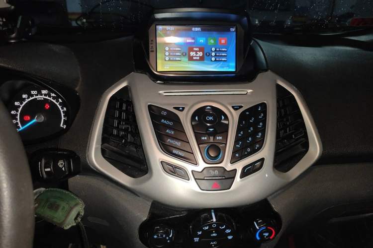 Used Ford EcoSport 2013 1.5L Automatic Fashion Model Audio And AC Panel