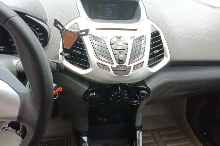 Used Ford EcoSport 2013 1.5L Manual Fashion Model Audio And AC Panel