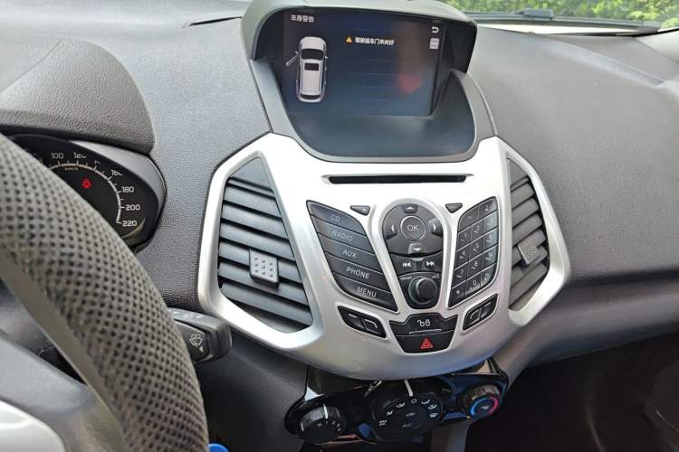 Used Ford EcoSport 2013 1.5L Automatic Fashion Model Audio And AC Panel