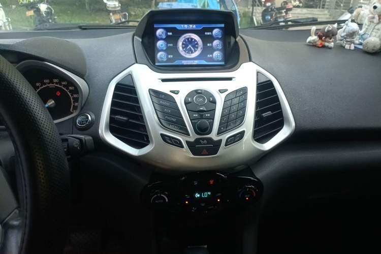 Used Ford EcoSport 2013 1.5L Automatic Prestige Model Audio And AC Panel