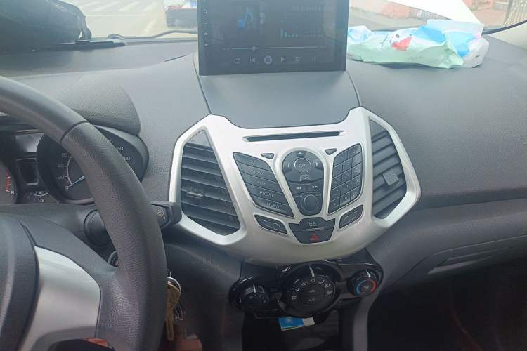 Used Ford EcoSport 2013 1.5L Automatic Fashion Model Audio And AC Panel