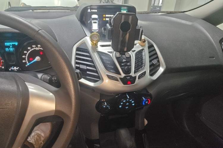 Used Ford EcoSport 2013 1.5L Automatic Fashion Model Audio And AC Panel