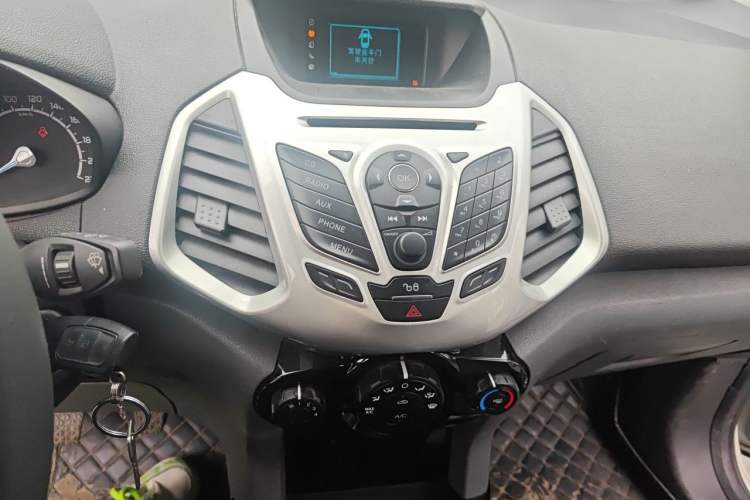 Used Ford EcoSport 2013 1.5L Manual Fashion Model Audio And AC Panel