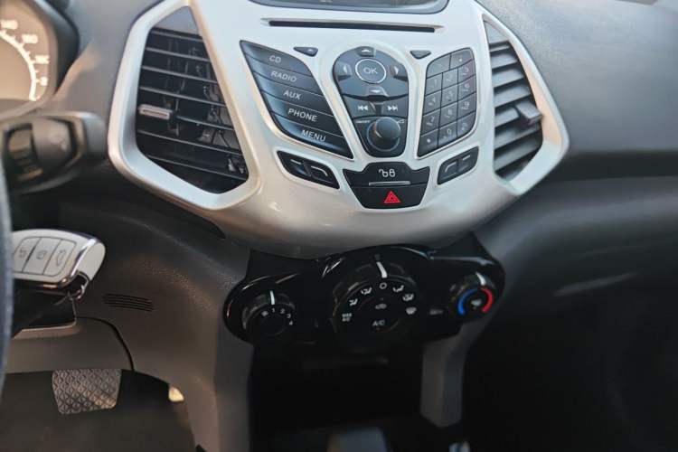 Used Ford EcoSport 2013 1.5L Automatic Fashion Model Audio And AC Panel