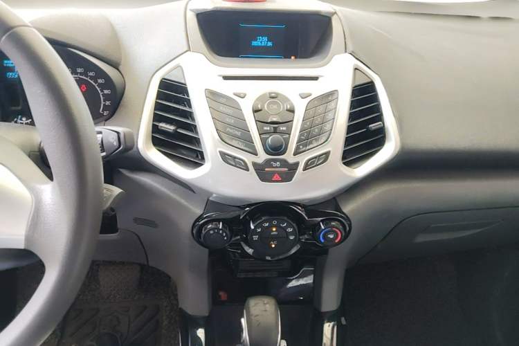 Used Ford EcoSport 2013 1.5L Automatic Fashion Model Audio And AC Panel