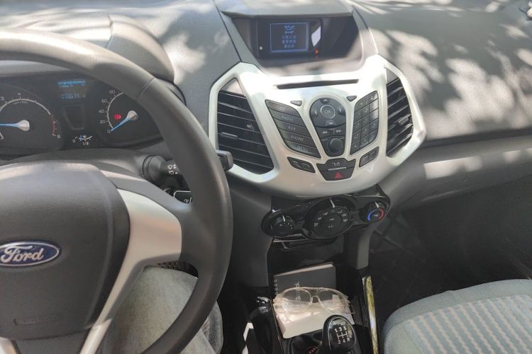 Used Ford EcoSport 2013 1.5L Manual Fashion Model Audio And AC Panel
