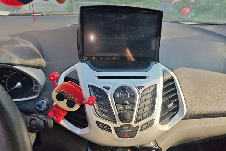 Used Ford EcoSport 2013 1.5L Manual Luxury Model Audio And AC Panel