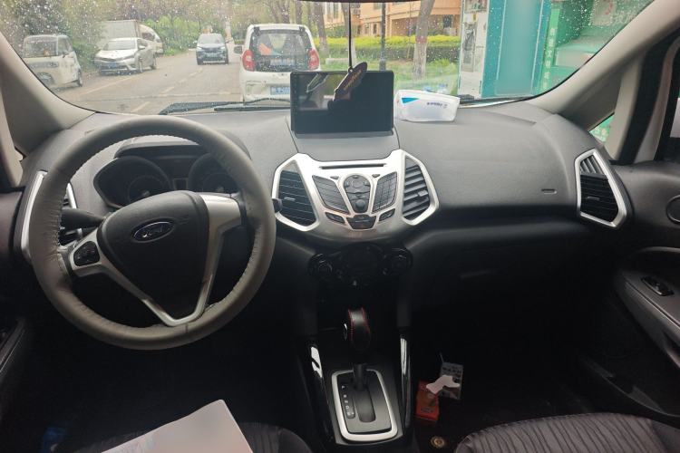 Used Ford EcoSport 2013 1.5L Automatic Prestige Model Center Console