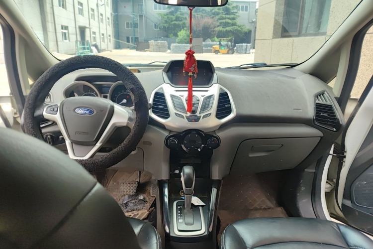 Used Ford EcoSport 2013 1.5L Automatic Prestige Model Center Console