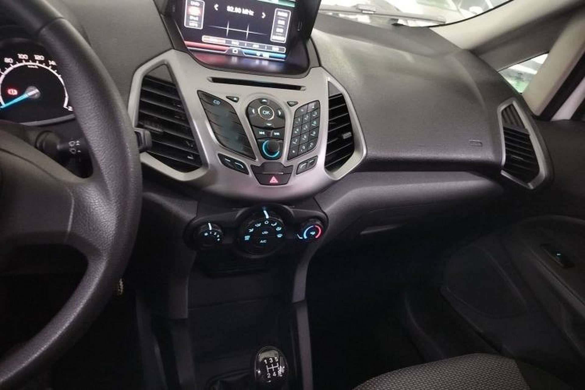 Used Ford EcoSport 2013 1.5L Manual Comfort Model Center Console