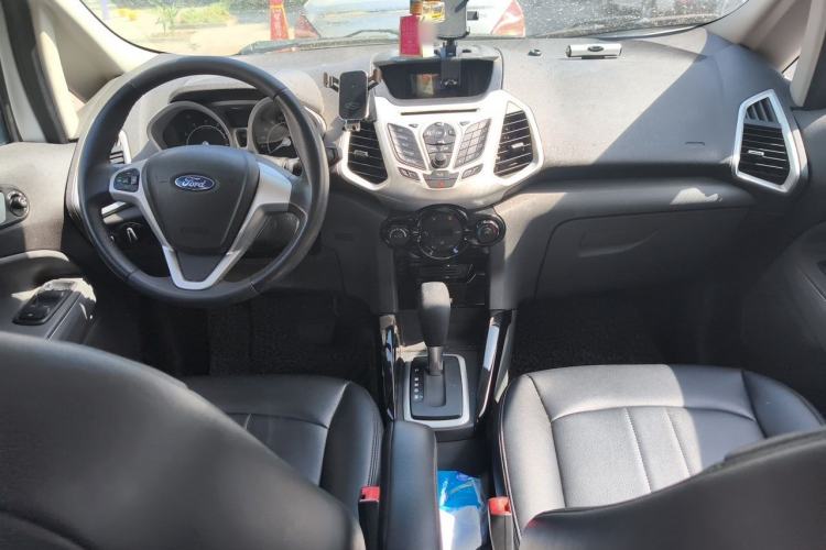 Used Ford EcoSport 2013 1.5L Automatic Prestige Model Center Console