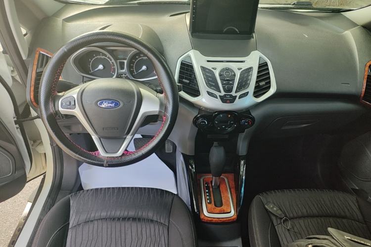 Used Ford EcoSport 2013 1.5L Automatic Prestige Model Center Console