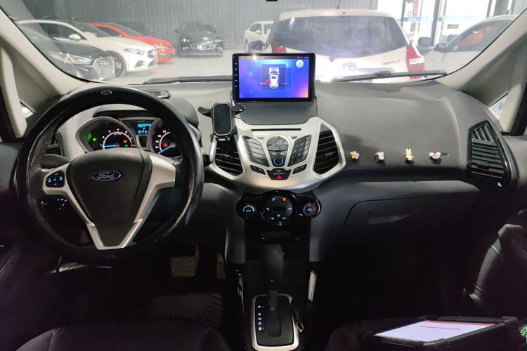 Used Ford EcoSport 2013 1.5L Automatic Prestige Model Center Console