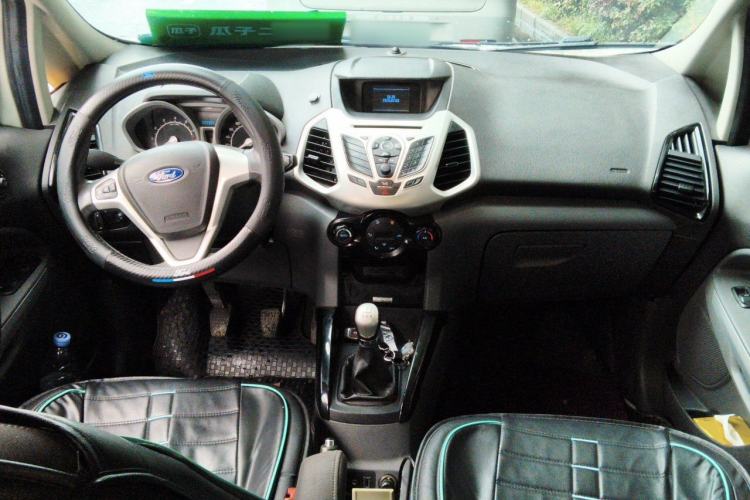 Used Ford EcoSport 2013 1.5L Manual Luxury Model Center Console