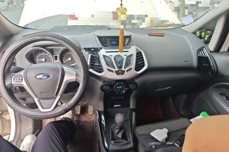 Used Ford EcoSport 2013 1.0L GTDi Manual Luxury Model Center Console