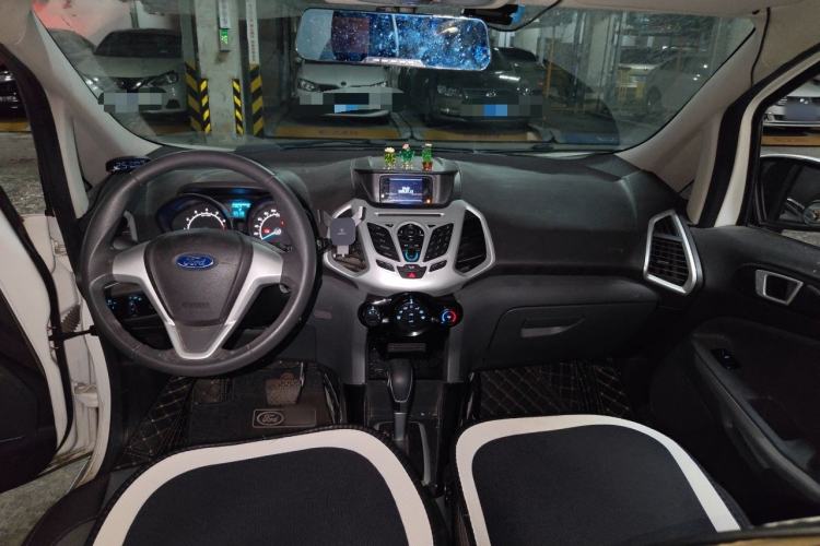 Used Ford EcoSport 2013 1.5L Automatic Fashion Model Center Console