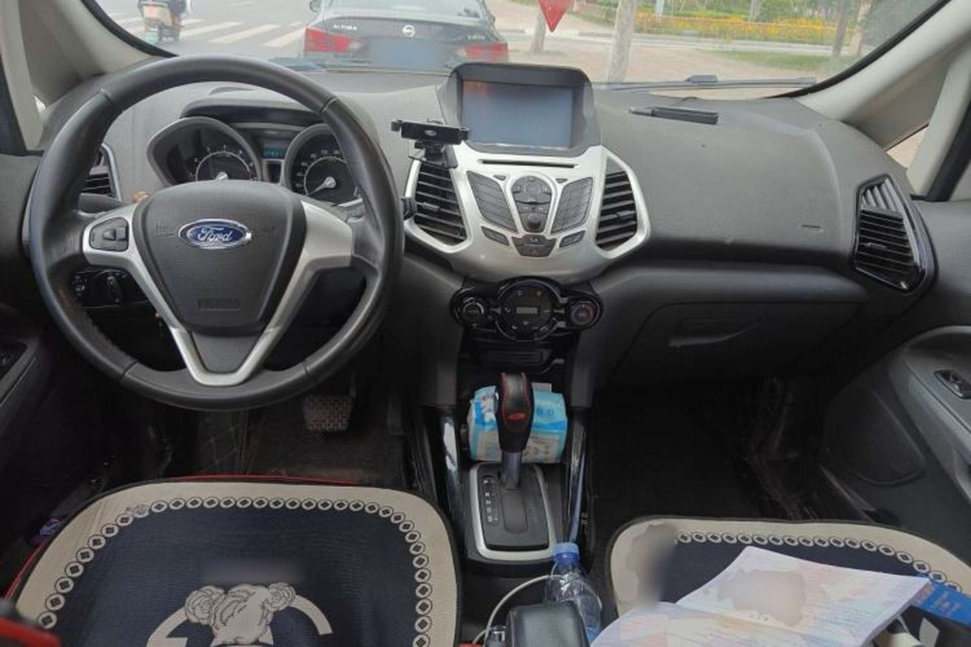 Used Ford EcoSport 2013 1.5L Automatic Prestige Model Center Console