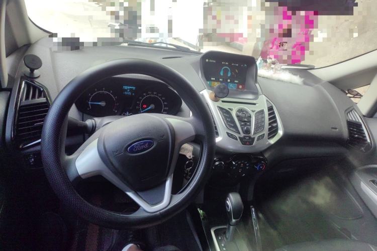 Used Ford EcoSport 2013 1.5L Automatic Fashion Model Center Console