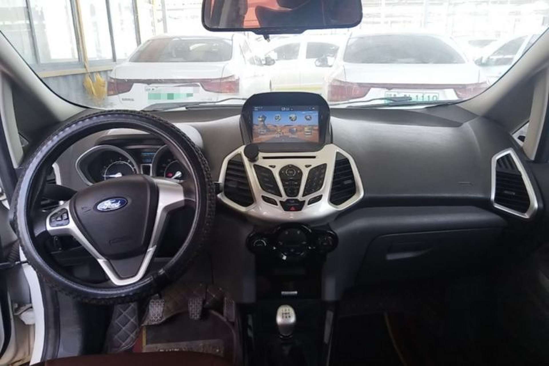 Used Ford EcoSport 2013 1.0L GTDi Manual Luxury Model Center Console