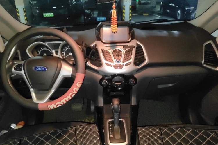Used Ford EcoSport 2013 1.5L Automatic Prestige Model Center Console