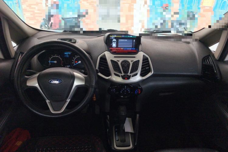 Used Ford EcoSport 2013 1.5L Automatic Fashion Model Center Console