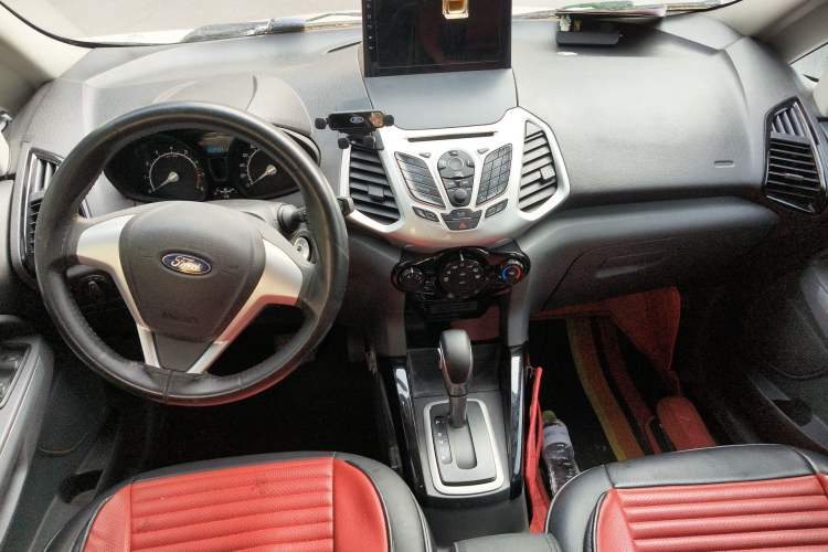 Used Ford EcoSport 2013 1.5L Automatic Fashion Model Center Console