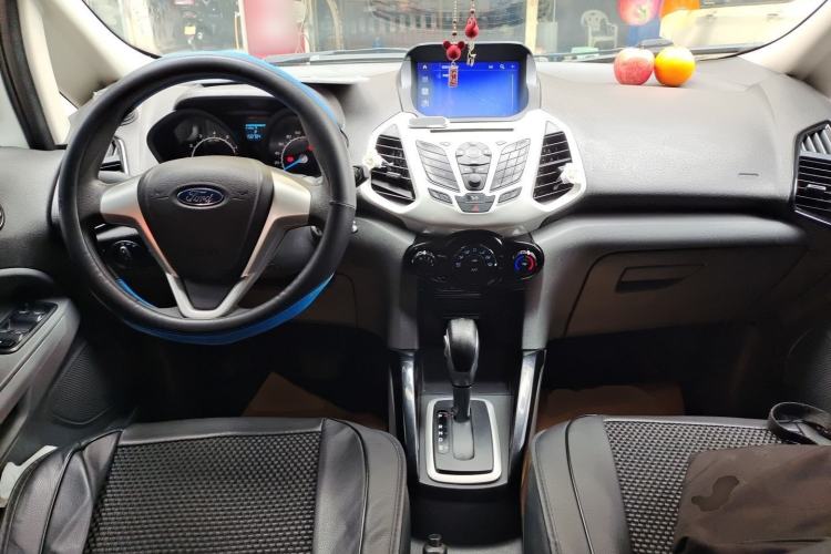 Used Ford EcoSport 2013 1.5L Automatic Fashion Model Center Console