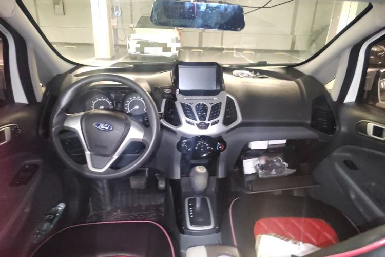 Used Ford EcoSport 2013 1.5L Automatic Fashion Model Center Console