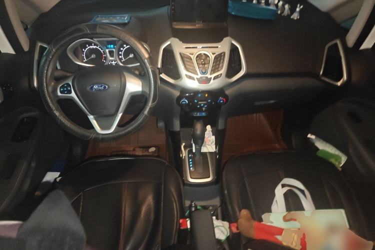 Used Ford EcoSport 2013 1.5L Automatic Prestige Model Center Console